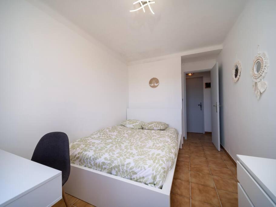 Appartement Tout Equipe Traversant 6 A 8 Couchages Marsella Exterior foto