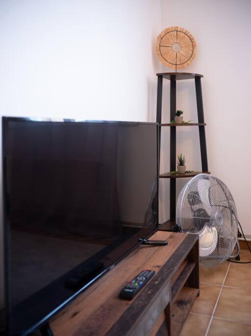 Appartement Tout Equipe Traversant 6 A 8 Couchages Marsella Exterior foto